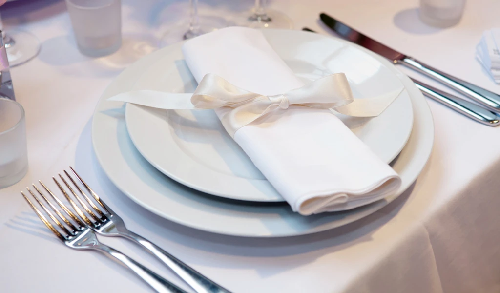 Dining and Service Linen
